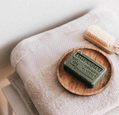 Organic skincare with aloe